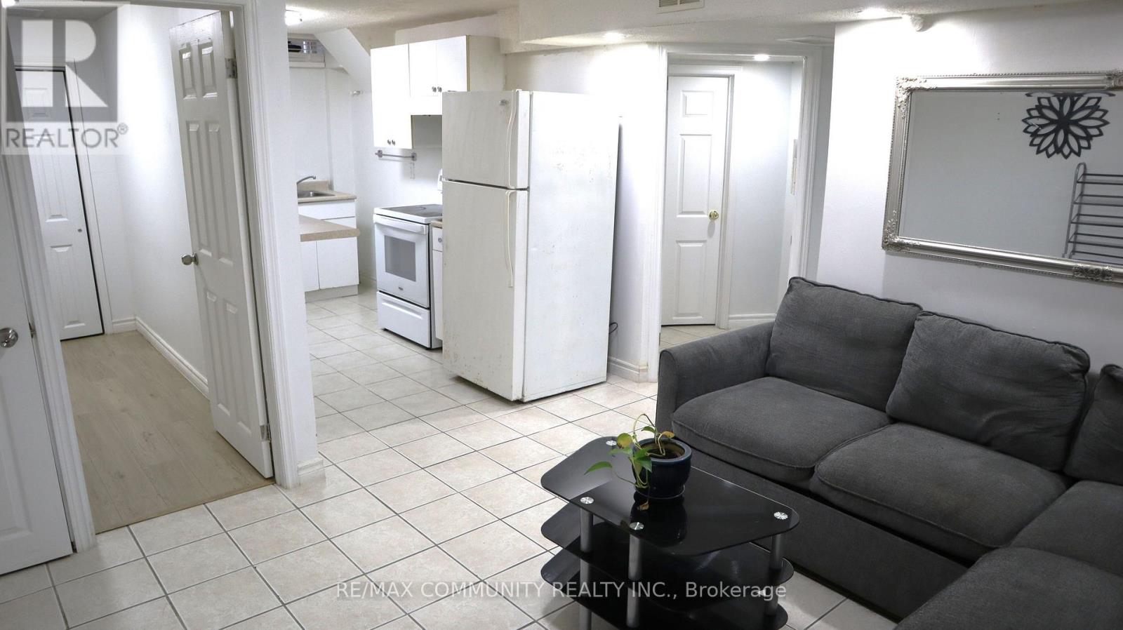 Basement - 41 Legends Drive, Toronto, Ontario  M1X 1Z7 - Photo 2 - E13721100
