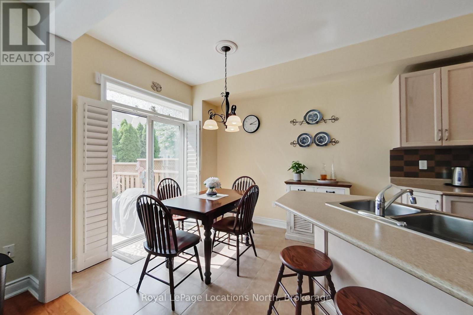34 Savannah Crescent, Wasaga Beach, Ontario  L9Z 0E7 - Photo 13 - S13721088