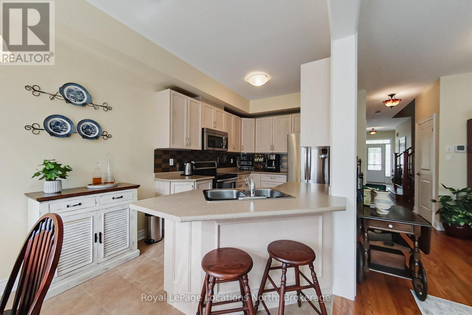 34 Savannah Crescent, Wasaga Beach, Ontario  L9Z 0E7 - Photo 15 - S13721088
