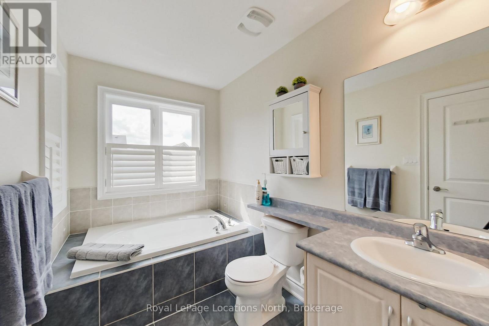 34 Savannah Crescent, Wasaga Beach, Ontario  L9Z 0E7 - Photo 23 - S13721088