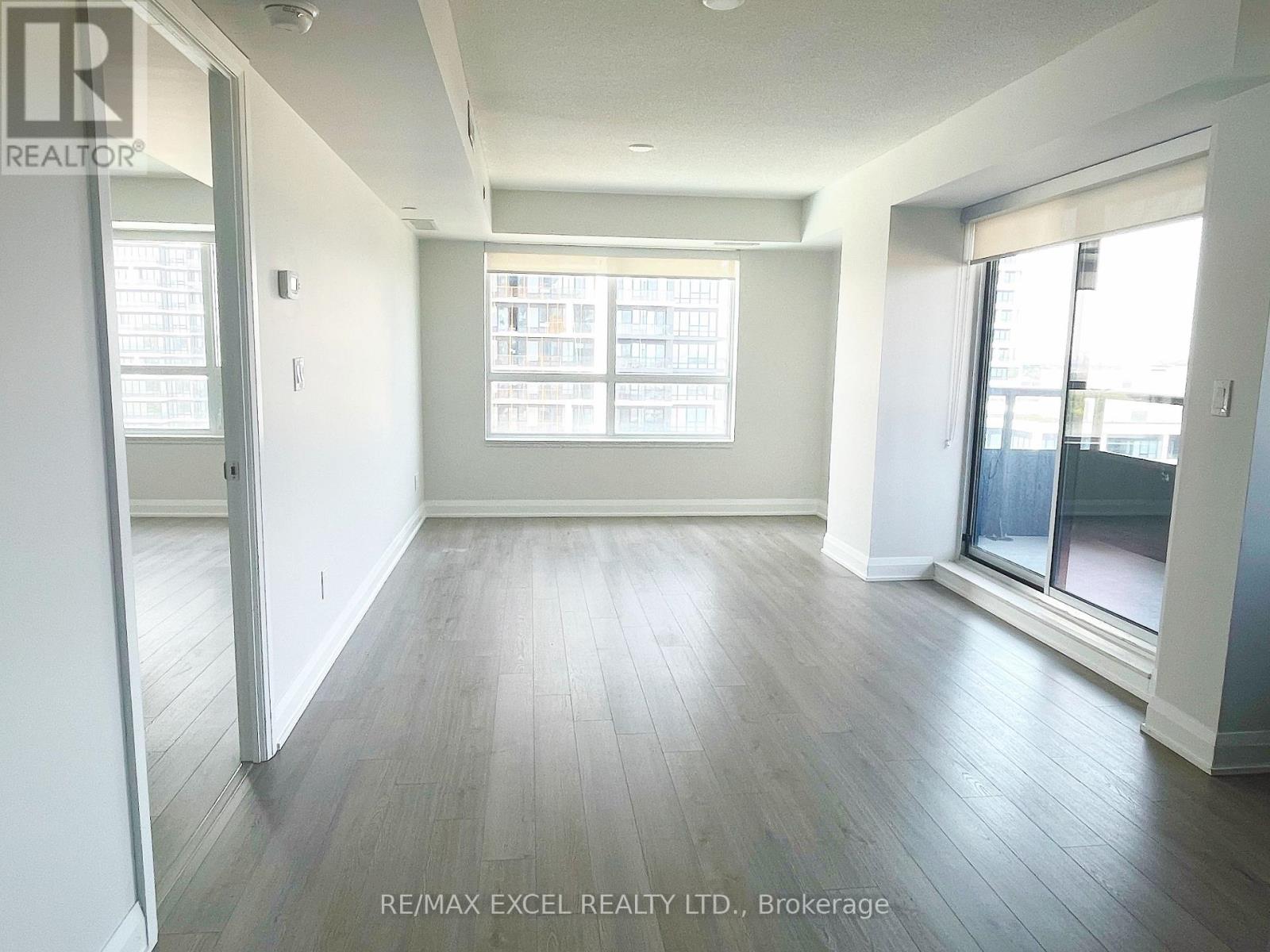 1510 - 15 Water Walk Drive, Markham, Ontario  L6G 0G2 - Photo 5 - N13721012