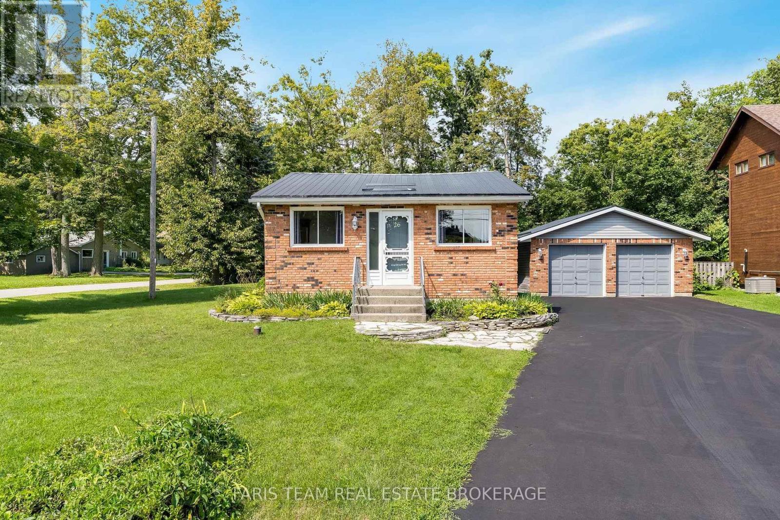 26 BIG BAY POINT ROAD, Innisfil, Ontario
