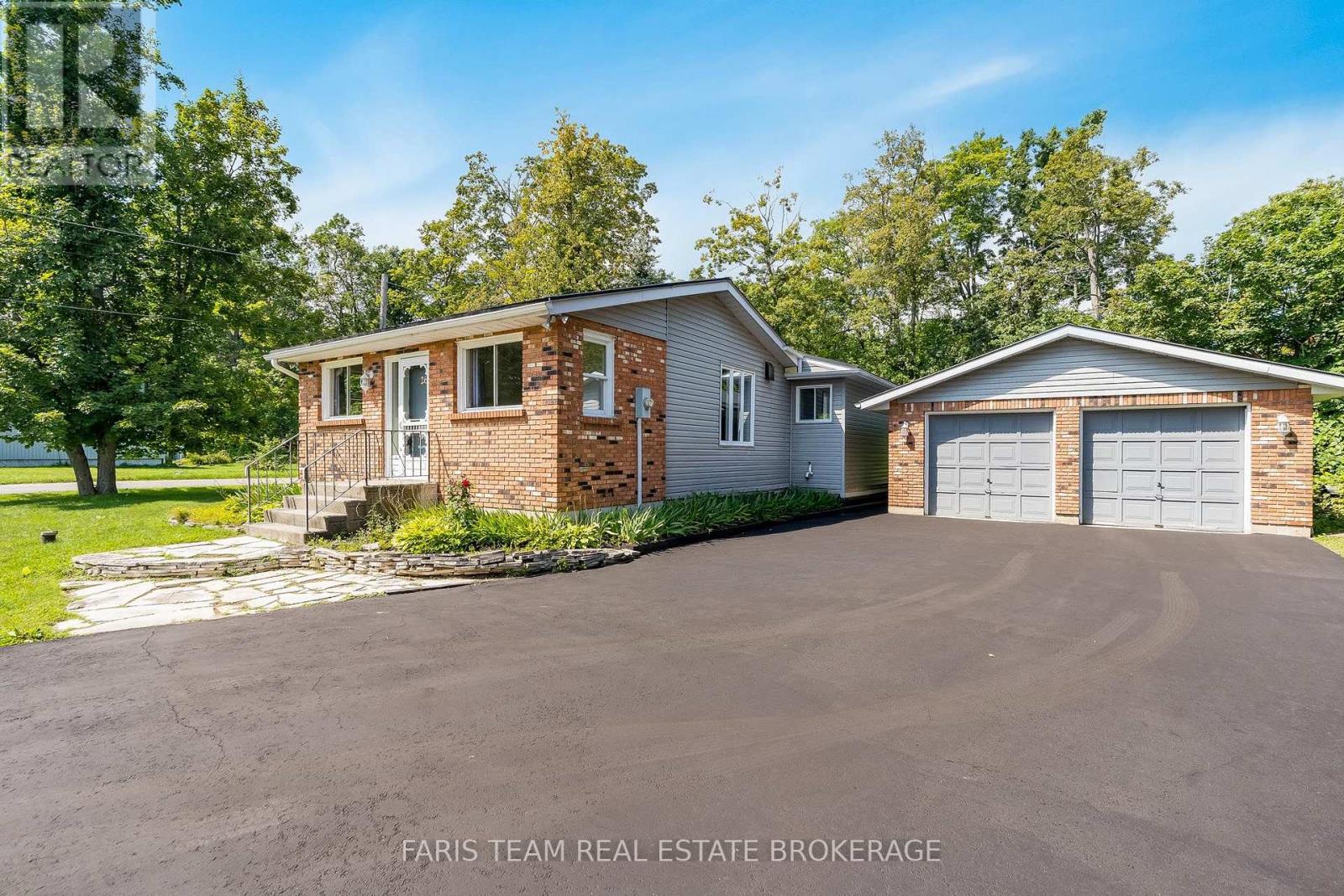 26 Big Bay Point Road, Innisfil, Ontario  L9S 2N9 - Photo 5 - N13721032