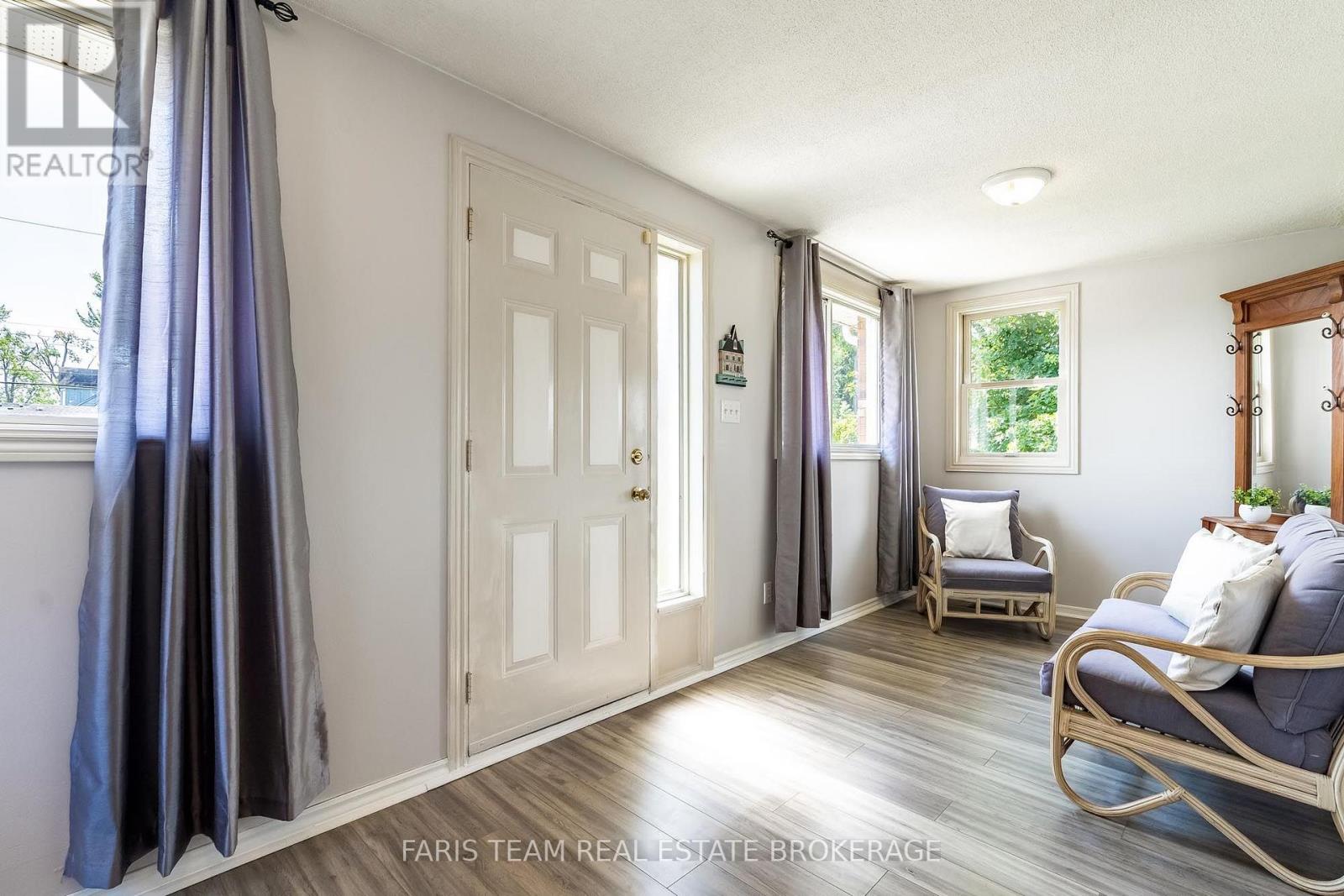 26 Big Bay Point Road, Innisfil, Ontario  L9S 2N9 - Photo 7 - N13721032
