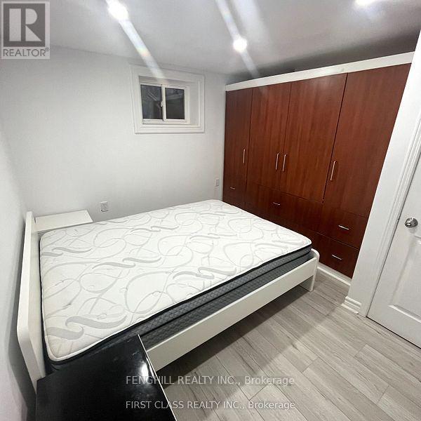 377 Taylor Mills Drive S, Richmond Hill, Ontario  L4C 2V1 - Photo 4 - N13721042