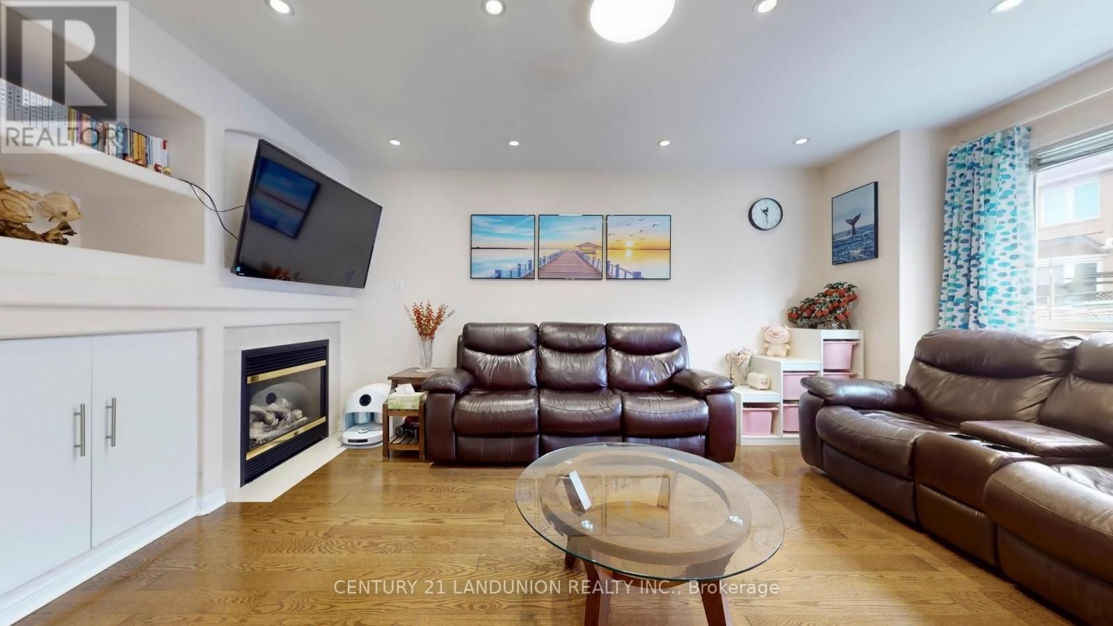 10 Majestic Drive, Markham, Ontario  L6C 2B2 - Photo 9 - N13721098