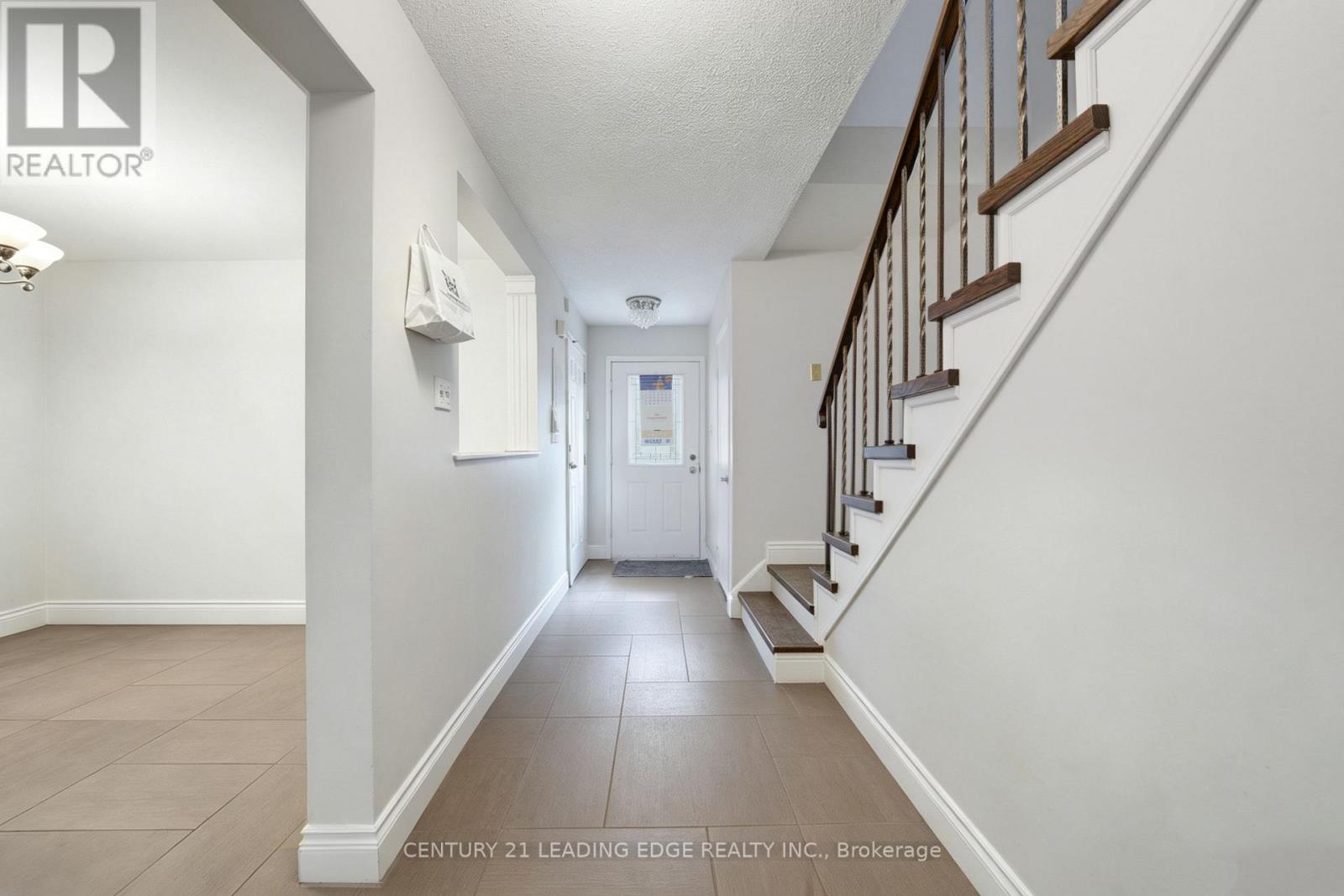 56 Sunshine Drive, Richmond Hill, Ontario  L4C 8J5 - Photo 14 - N13721120