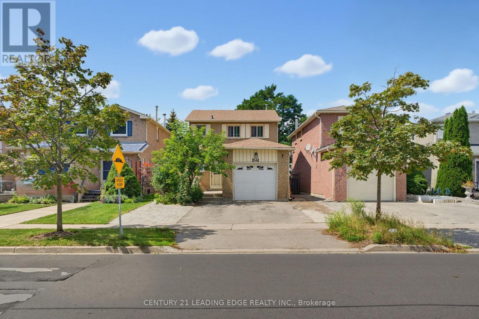 56 Sunshine Drive, Richmond Hill, Ontario  L4C 8J5 - Photo 2 - N13721120