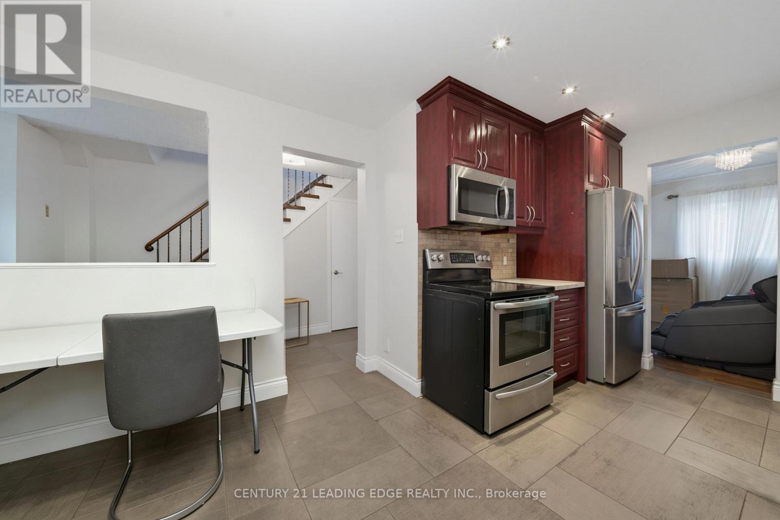 56 Sunshine Drive, Richmond Hill, Ontario  L4C 8J5 - Photo 9 - N13721120