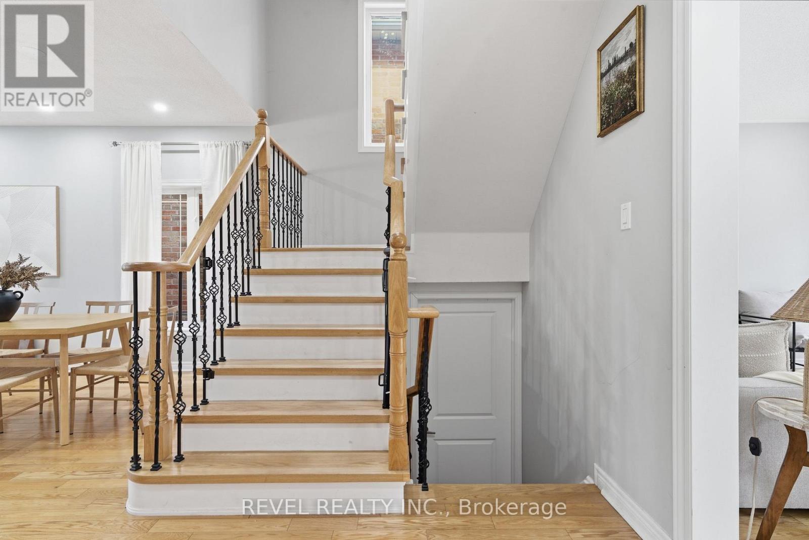 131 Rushworth Drive, Ajax, Ontario  L1S 2A3 - Photo 12 - E13123136