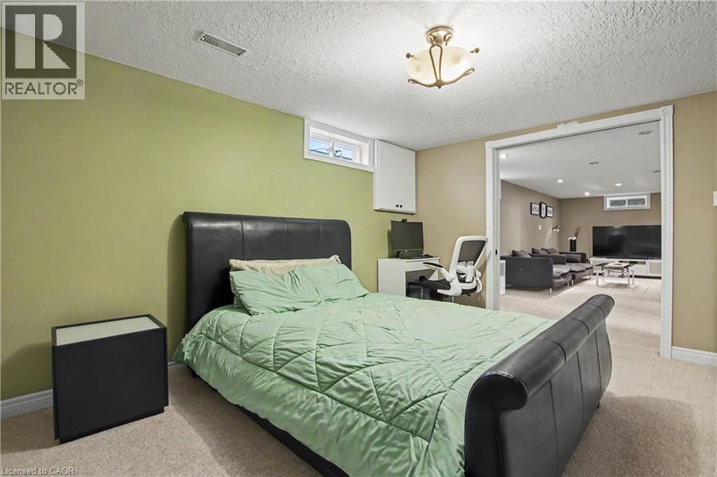 514 Havelock Drive, Waterloo, Ontario  N2L 4N7 - Photo 24 - 40857910