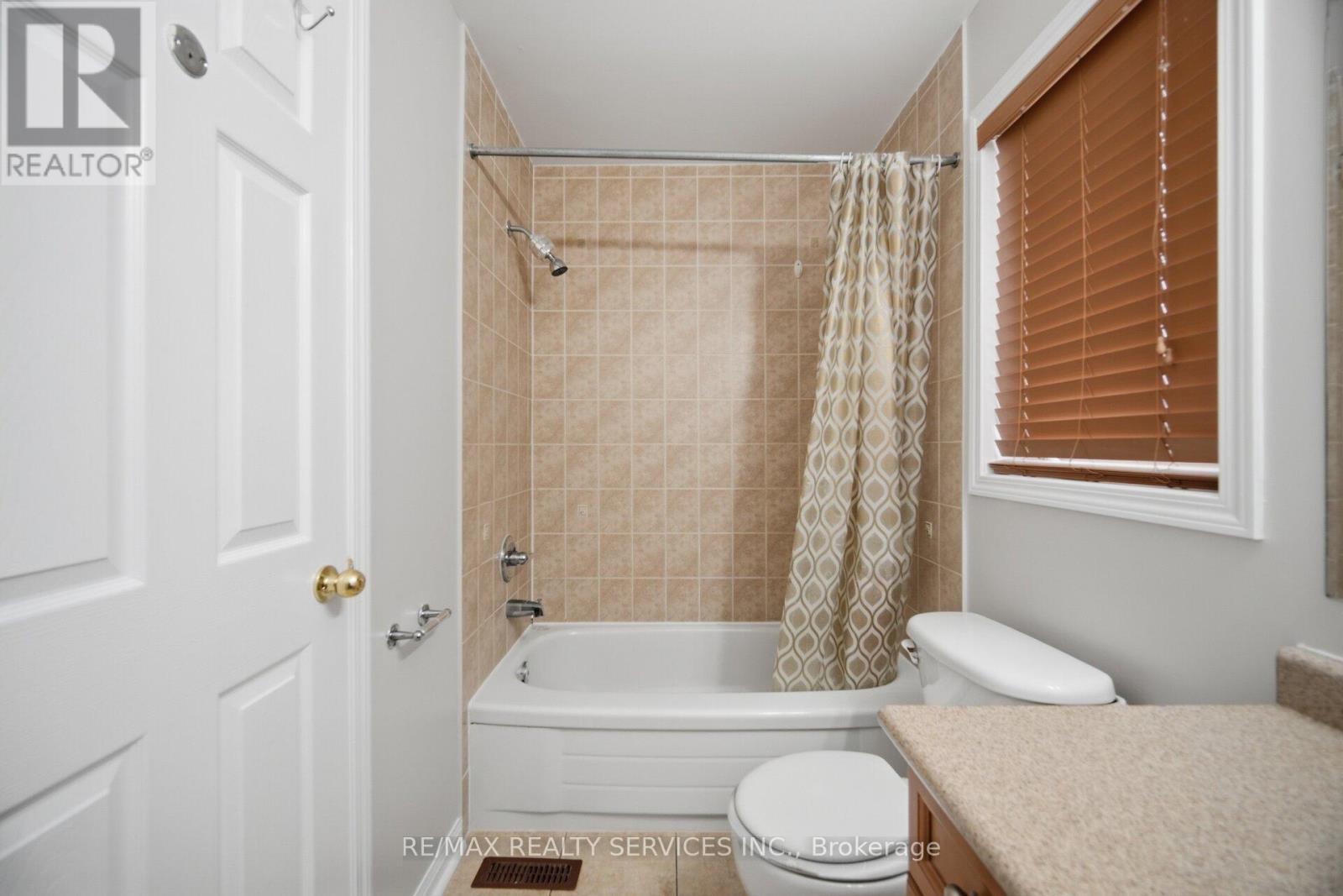 9 Ollie Avenue, Brampton, Ontario  L6X 0M8 - Photo 36 - W13721028