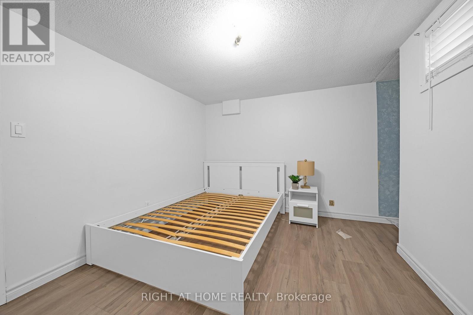 3241 Mccarthy Court, Mississauga, Ontario  L4Y 3Z4 - Photo 40 - W13721040