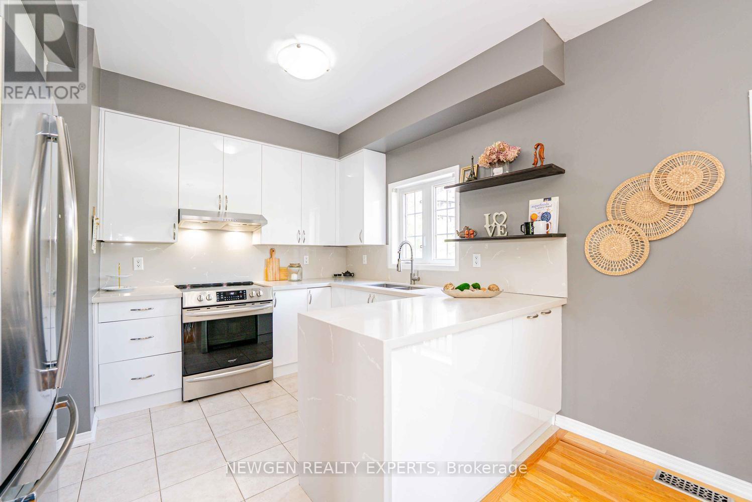 21 - 109 Georgian Drive, Oakville, Ontario  L6H 0E7 - Photo 13 - W13721104