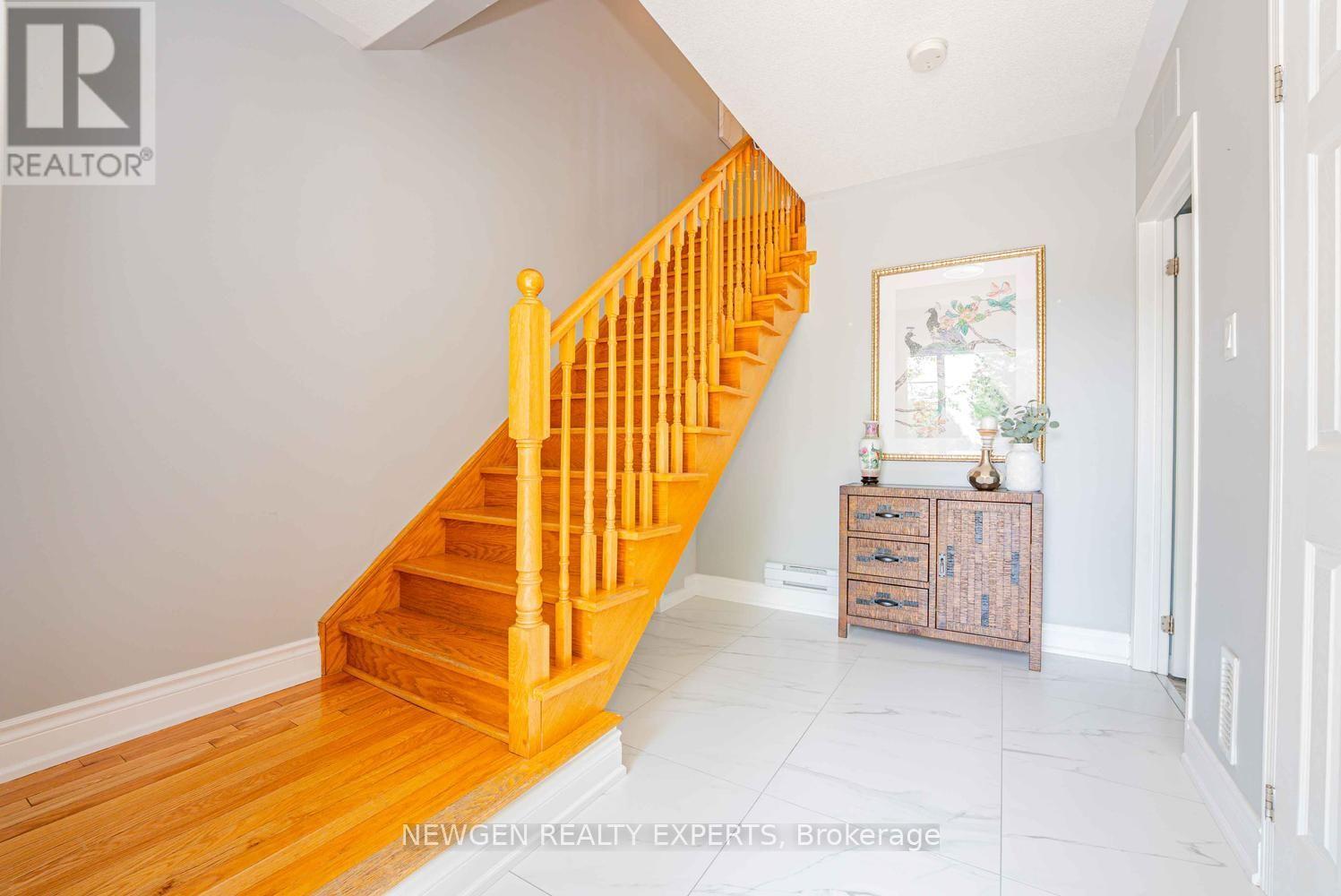 21 - 109 Georgian Drive, Oakville, Ontario  L6H 0E7 - Photo 4 - W13721104