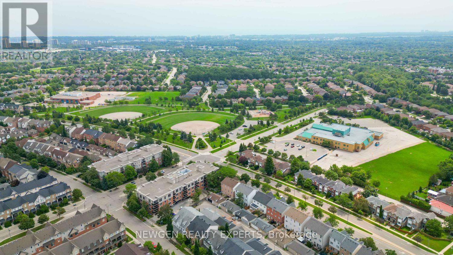 21 - 109 Georgian Drive, Oakville, Ontario  L6H 0E7 - Photo 45 - W13721104