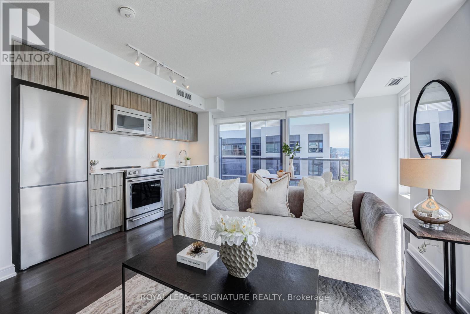 2008 - 30 Samuel Wood Way, Toronto, Ontario  M9B 0C9 - Photo 2 - W13721112