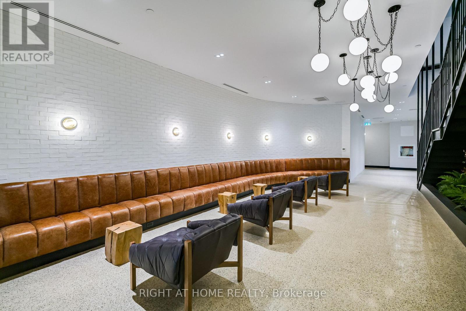 509 - 2946 Dundas Street W, Toronto, Ontario  M6P 1Y8 - Photo 3 - W13721114