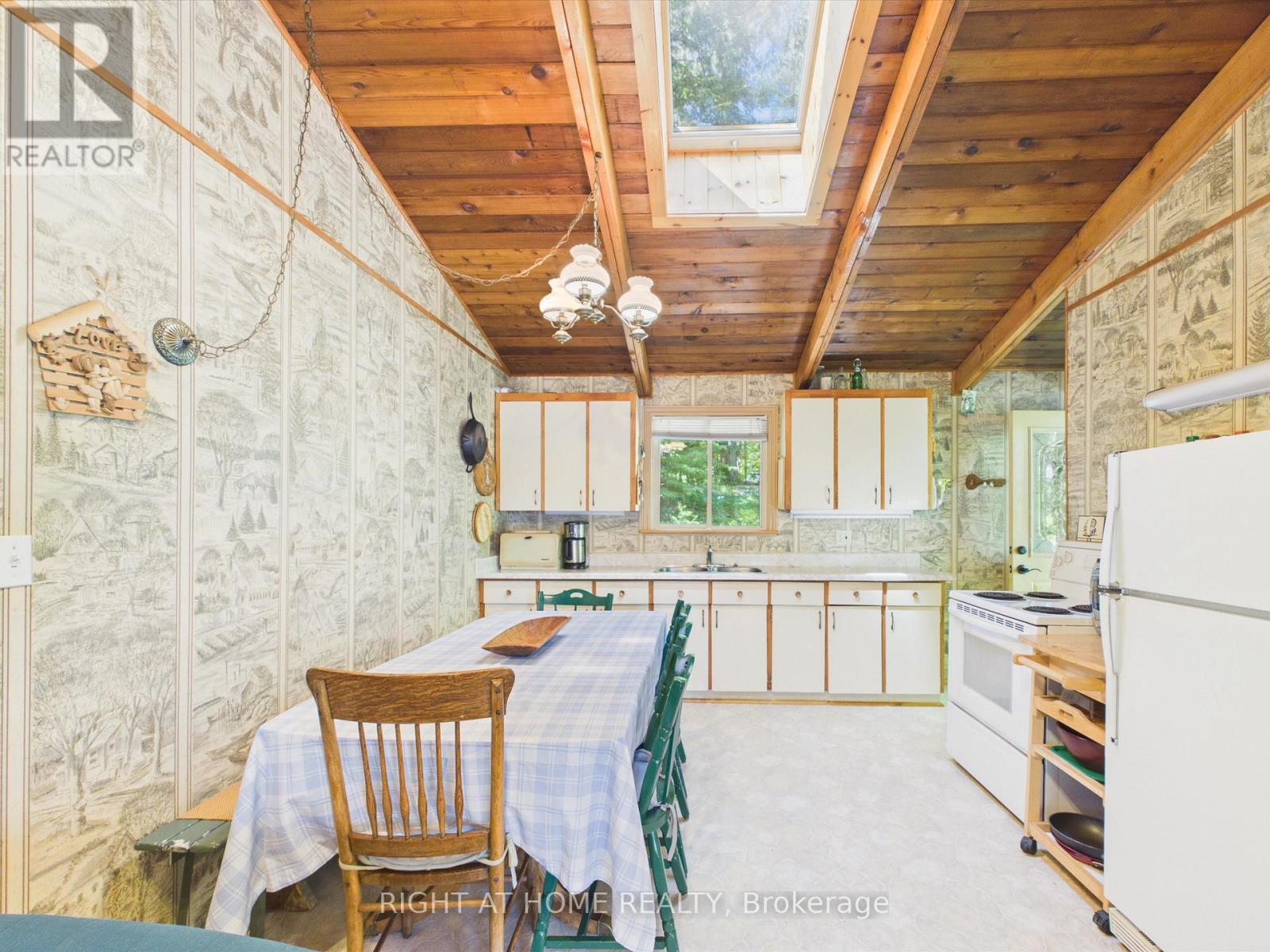 1527 Moon River Road, Muskoka Lakes, Ontario  P0C 1H0 - Photo 11 - X13721070