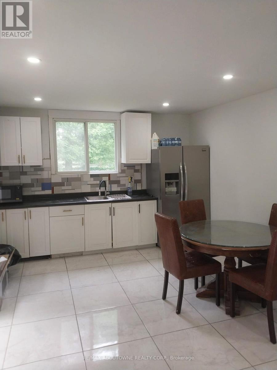 1071 Southcote Road, Hamilton, Ontario  L9G 3L1 - Photo 9 - X13721126