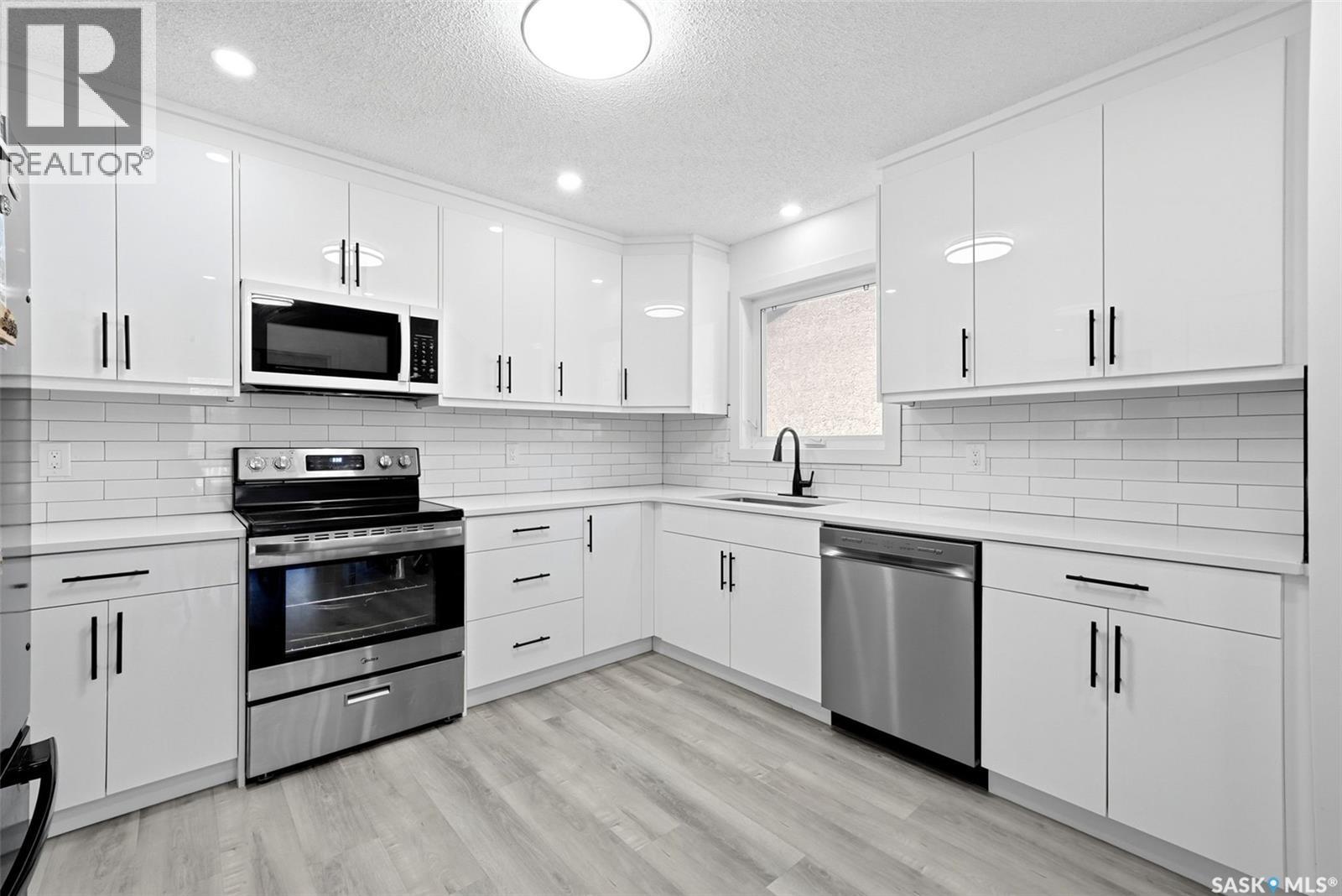 2715 Corbett Road, Regina, Saskatchewan  S4R 8J1 - Photo 6 - SK046778