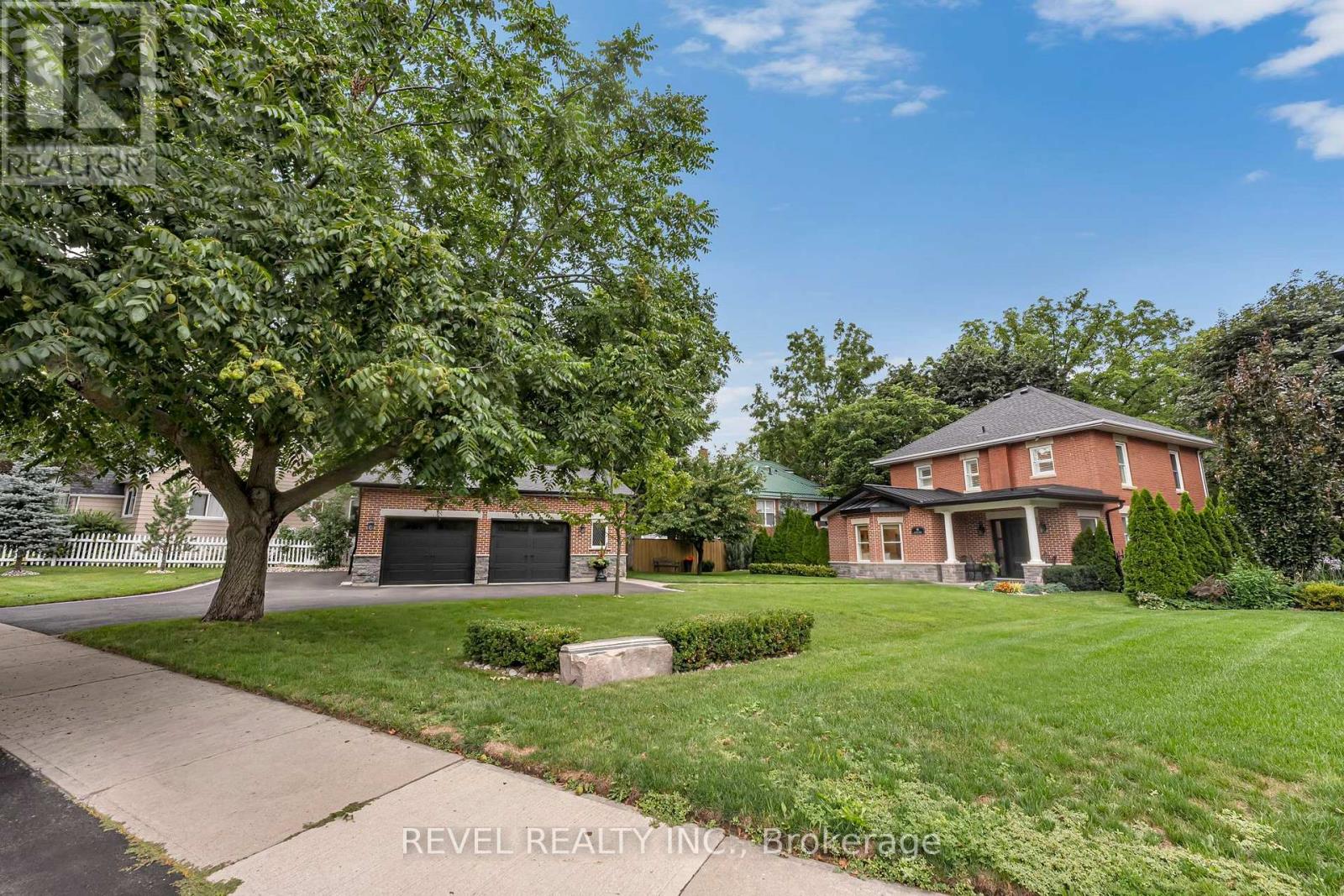 99 COLSTON AVENUE, Whitby, Ontario