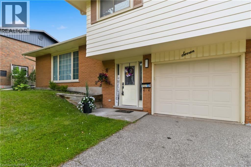 7 Crestwood Drive Unit# 1, Cambridge, Ontario  N1S 3N8 - Photo 4 - 40858661