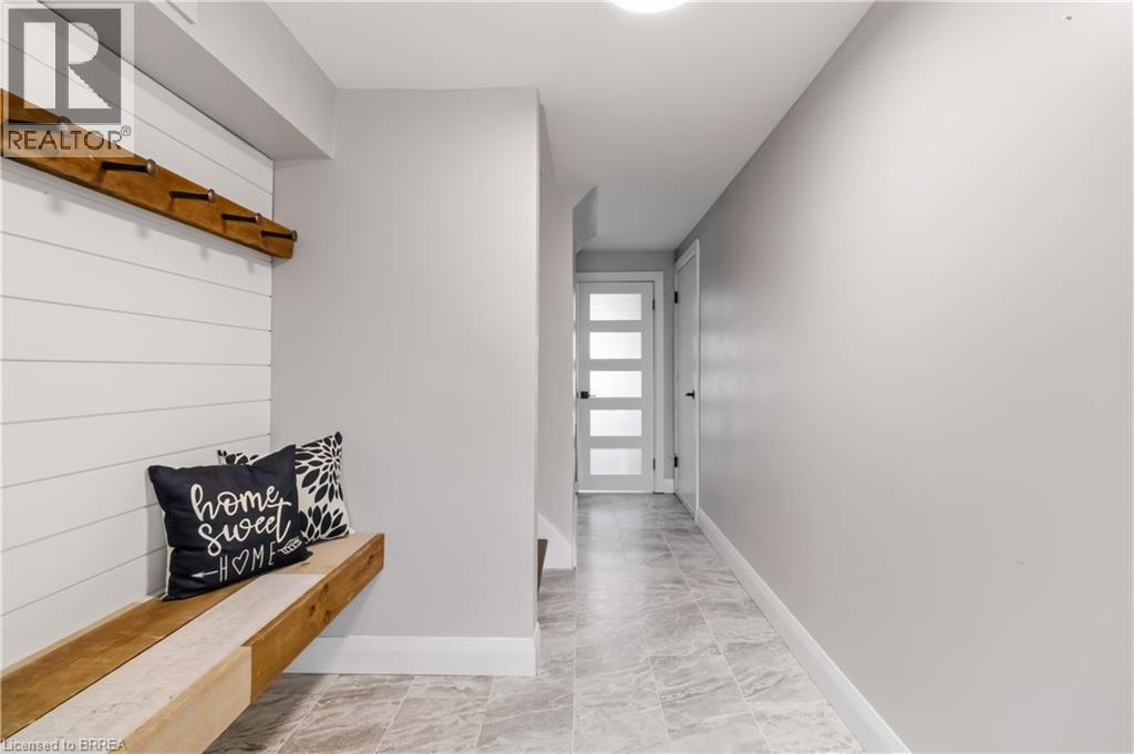 7 Crestwood Drive Unit# 1, Cambridge, Ontario  N1S 3N8 - Photo 7 - 40858661