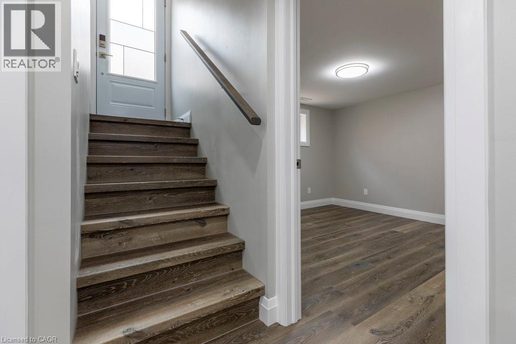 291 East 24th Street Unit# Lower, Hamilton, Ontario  L8V 2Y7 - Photo 4 - 40840355