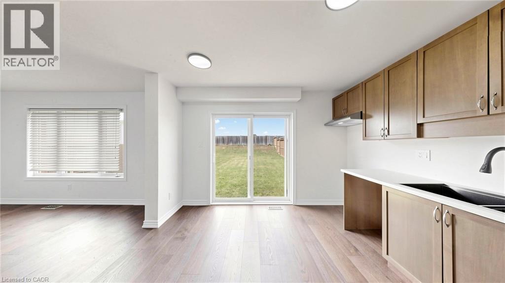 951 Adams Avenue S, Listowel, Ontario  N4W 0E6 - Photo 6 - 40858454
