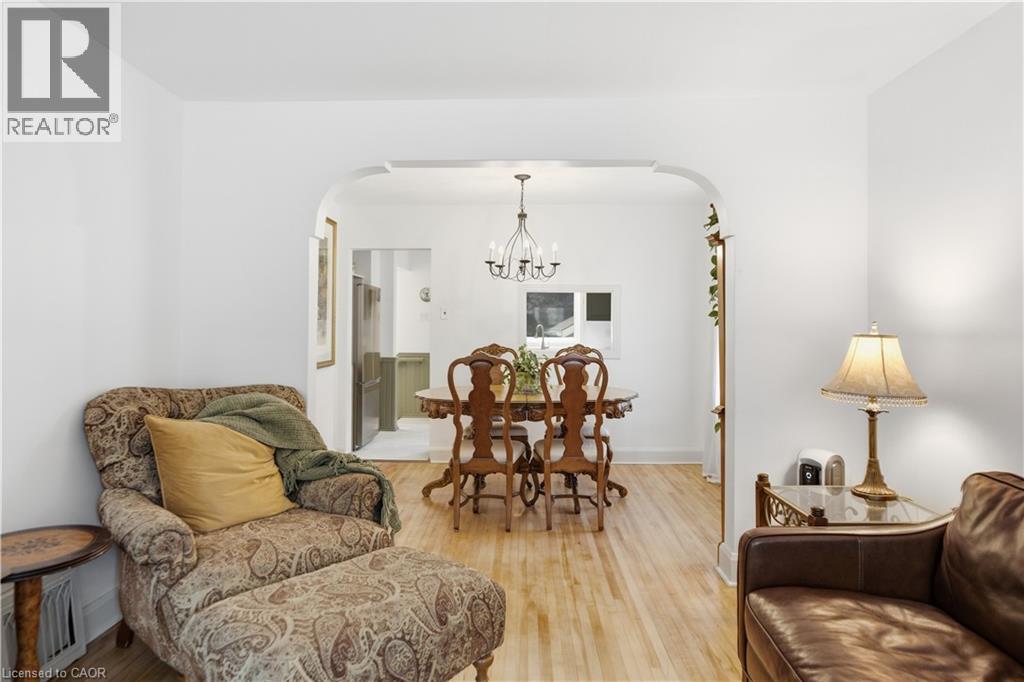 81 Vale Avenue, St. Catharines, Ontario  L2R 1T5 - Photo 7 - 40858551