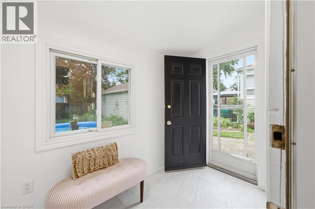 81 Vale Avenue, St. Catharines, Ontario  L2R 1T5 - Photo 23 - 40858551
