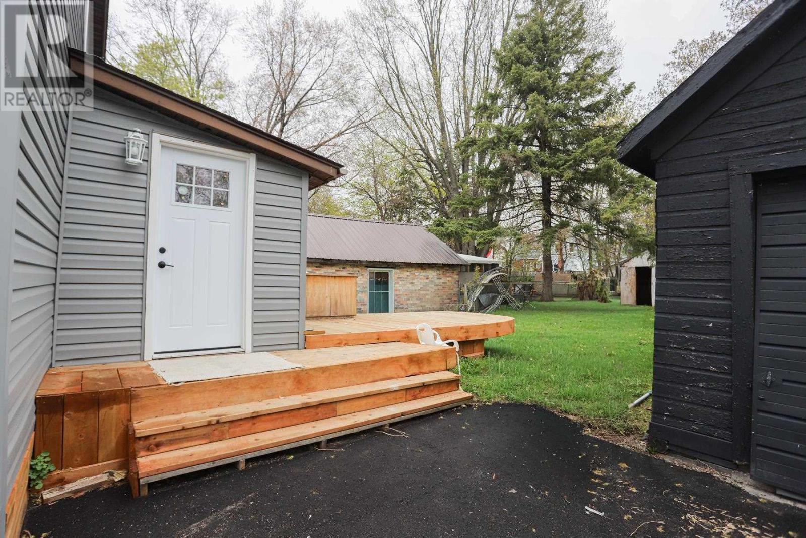 404 John St, Sault Ste. Marie, Ontario  P6C 3J9 - Photo 45 - SM261132