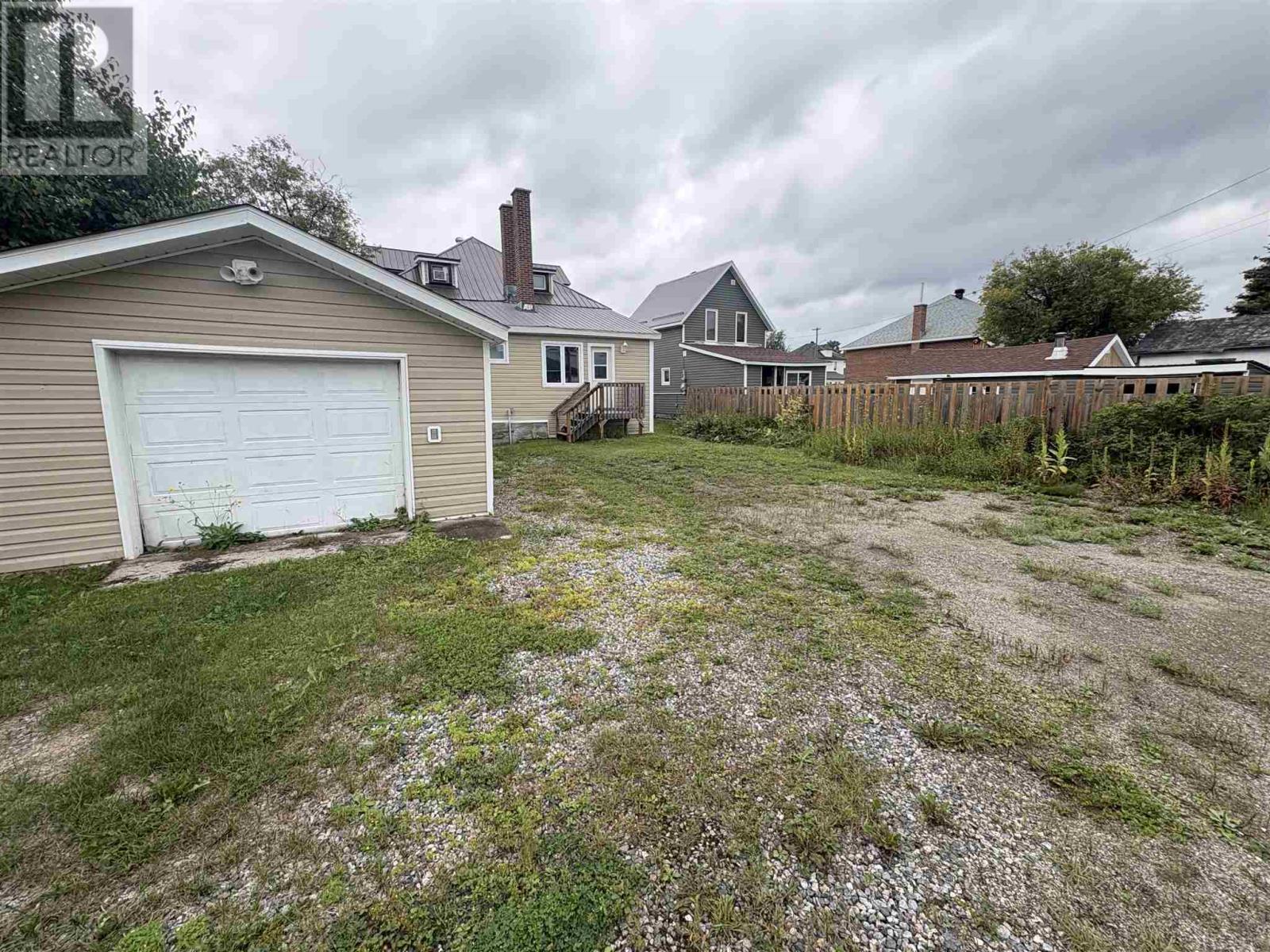 28 Aberdeen Street South, Chapleau, Ontario P0M 1K0 - Photo 9 - SM262330