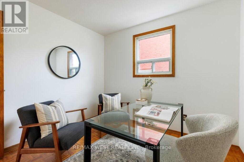 214 Markham Street, Toronto, Ontario  M6J 2G6 - Photo 16 - C13718034