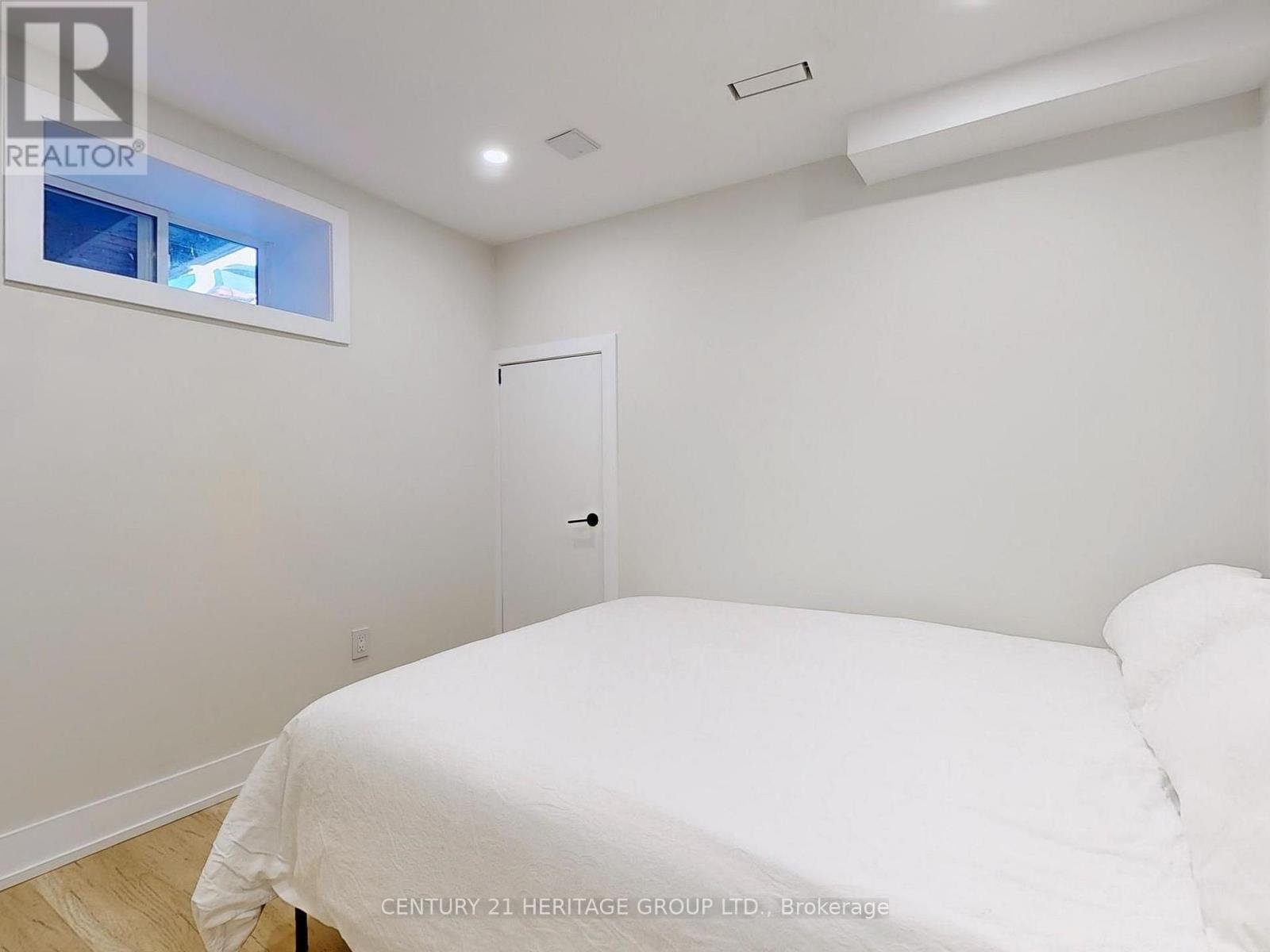 Lower Unit - 30 Struthers Street, Toronto, Ontario  M8V 1Y1 - Photo 11 - W13720490