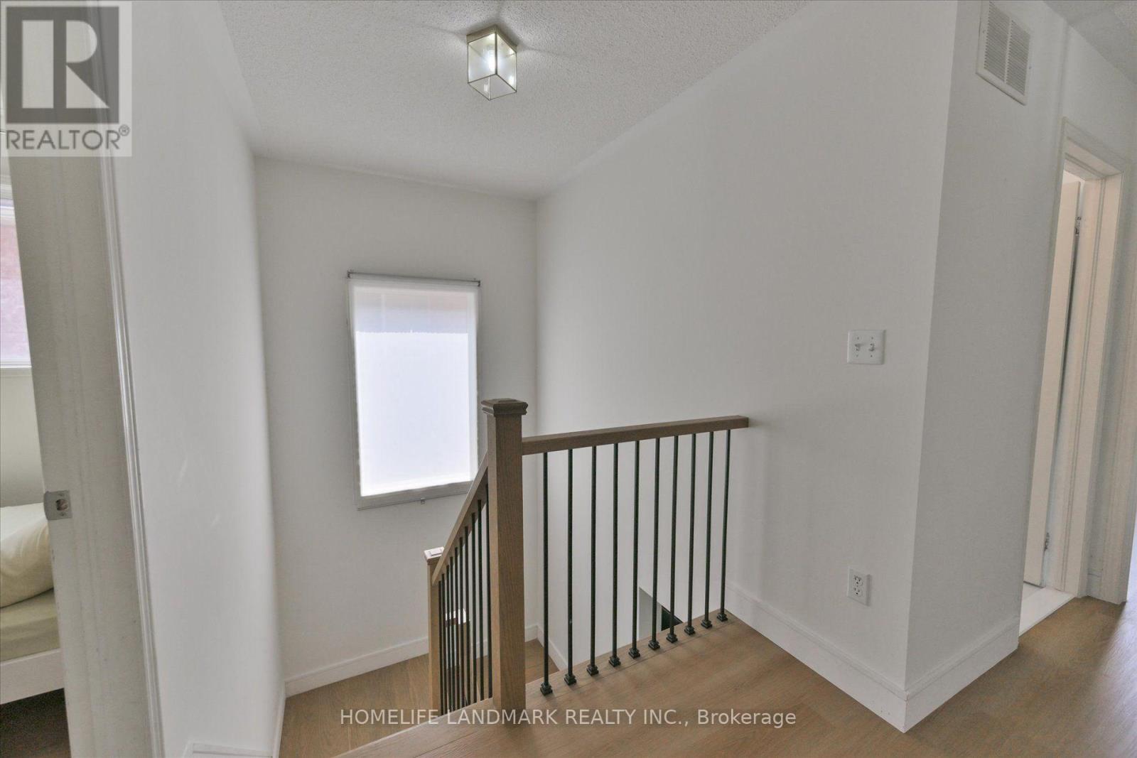 5415 Rochelle Way, Mississauga, Ontario  L5N 7Y2 - Photo 19 - W13721036