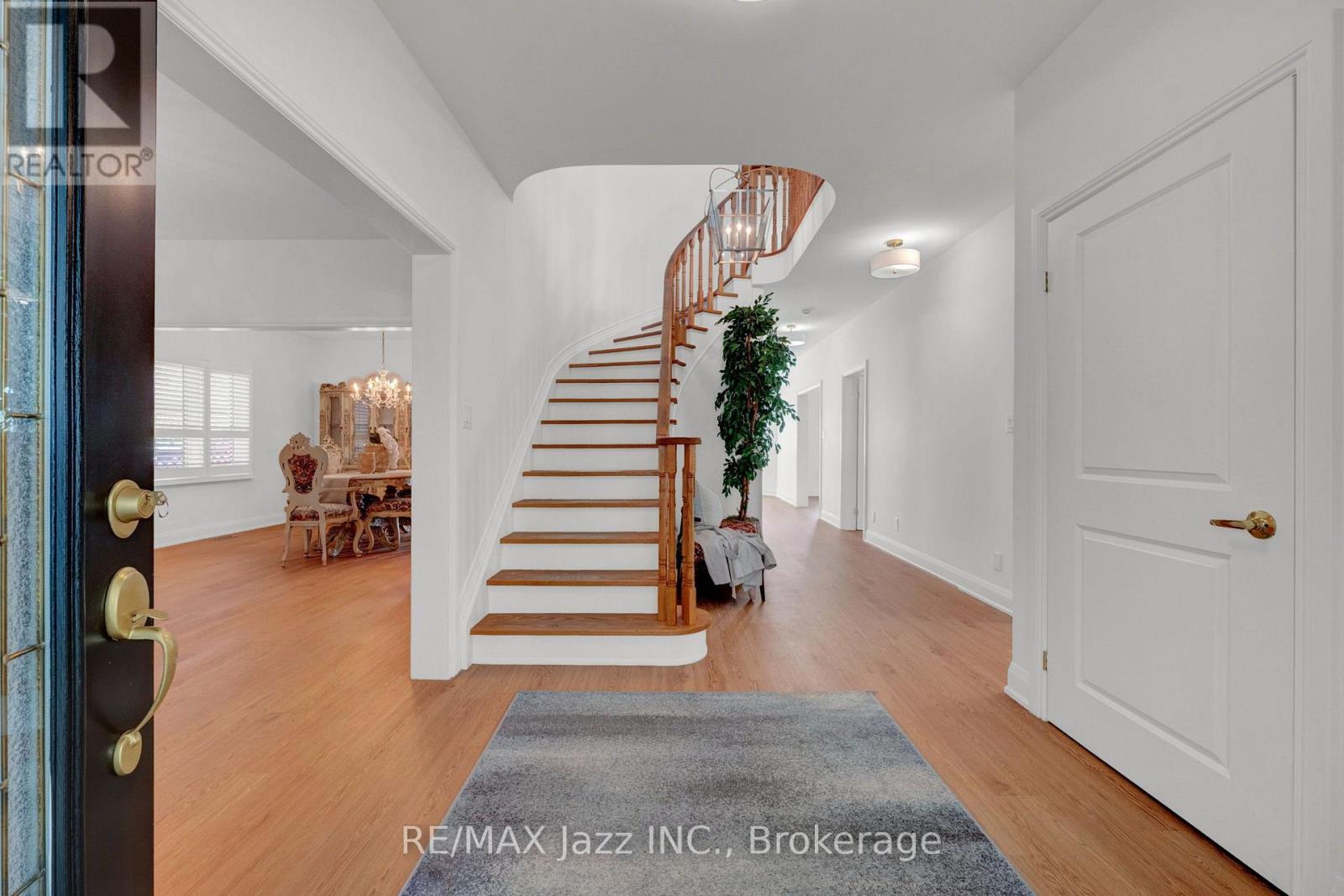 109 Elizabeth Street, Oshawa, Ontario  L1J 8H3 - Photo 4 - E13720930