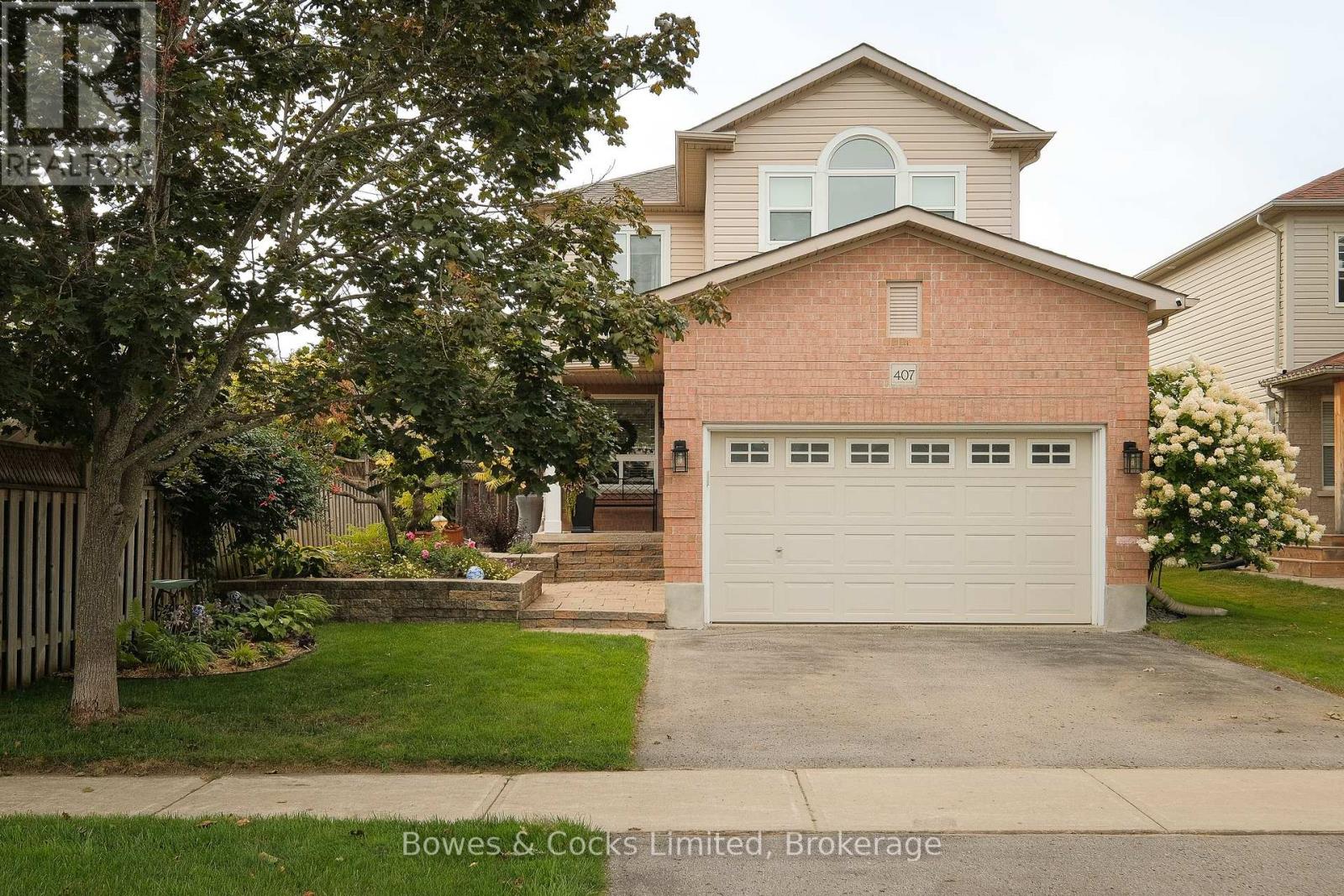 407 SPILLSBURY DRIVE, Peterborough, Ontario