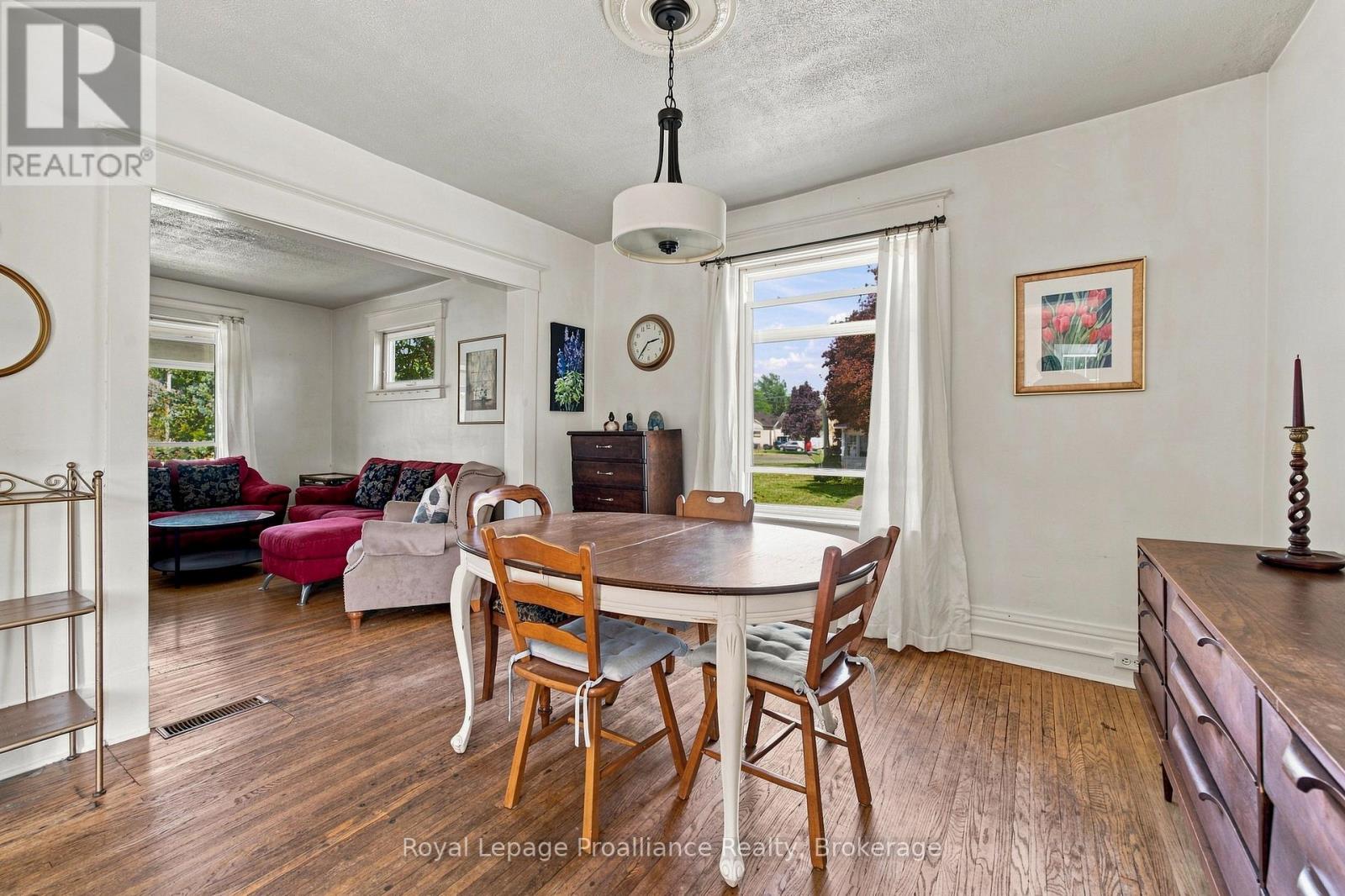 135 Mcgill Street, Quinte West, Ontario  K8V 3K3 - Photo 12 - X13721206