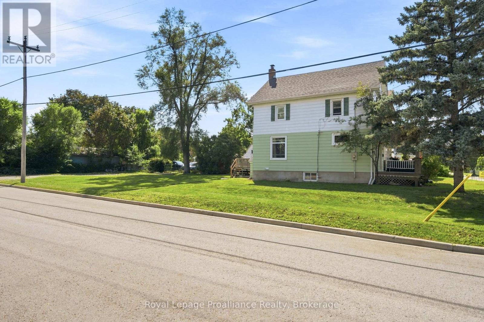 135 Mcgill Street, Quinte West, Ontario  K8V 3K3 - Photo 29 - X13721206