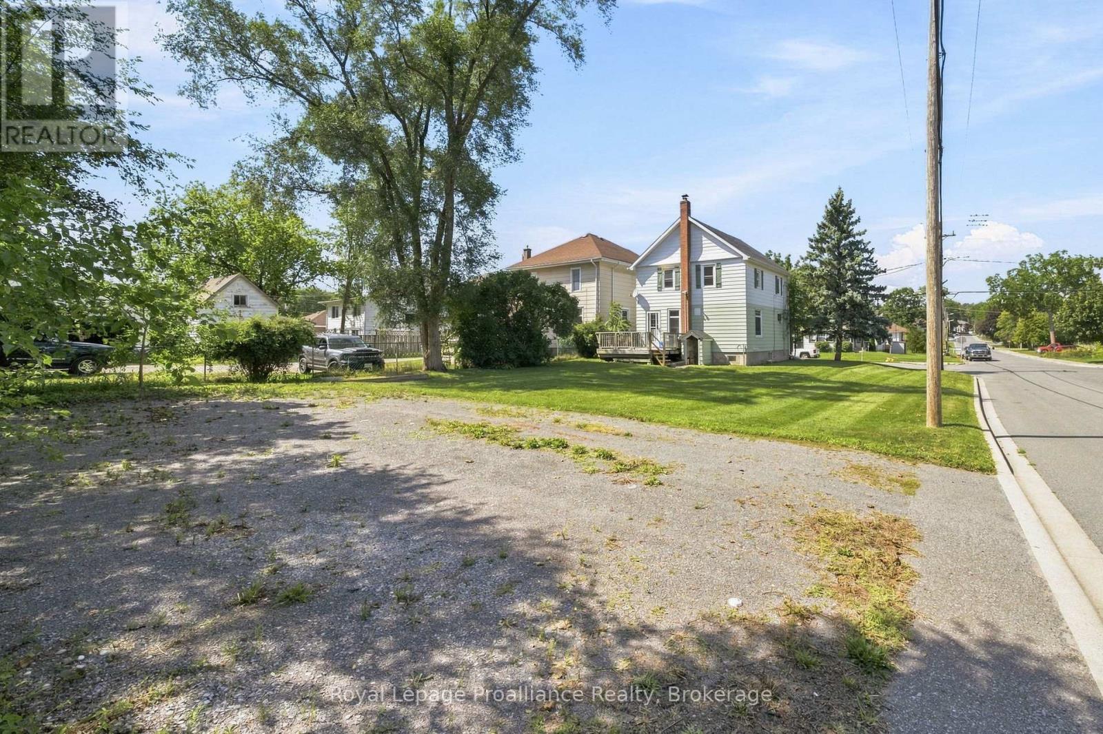 135 Mcgill Street, Quinte West, Ontario  K8V 3K3 - Photo 31 - X13721206