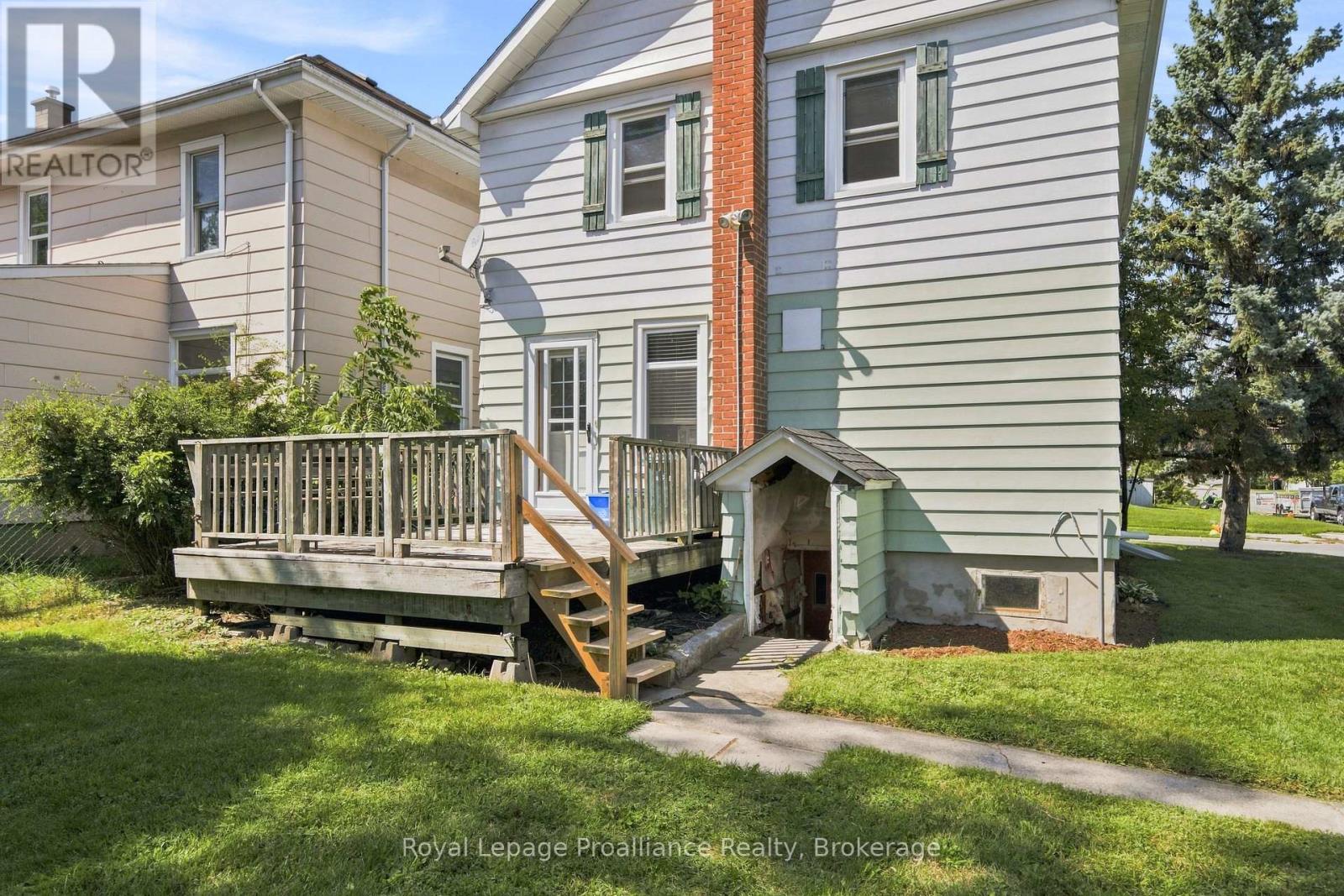 135 Mcgill Street, Quinte West, Ontario  K8V 3K3 - Photo 33 - X13721206