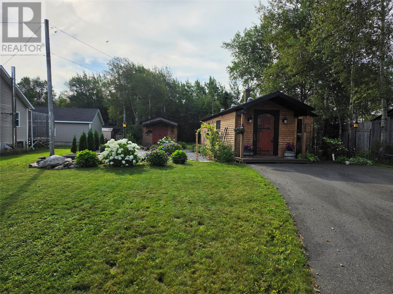 <div class="slider-price">$254,900</div><p>266 Grenfell Heights, Grand Falls Windsor, Newfoundland & Labrador</p>