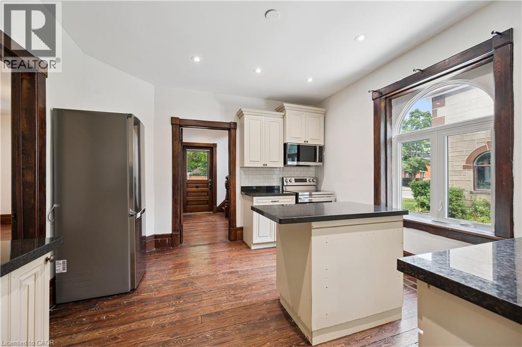 245 S Lowther Street S, Cambridge, Ontario  N3H 1Y6 - Photo 9 - 40824333