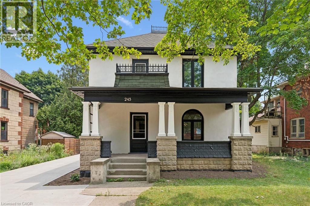 245 S Lowther Street S, Cambridge, Ontario  N3H 1Y6 - Photo 2 - 40824333