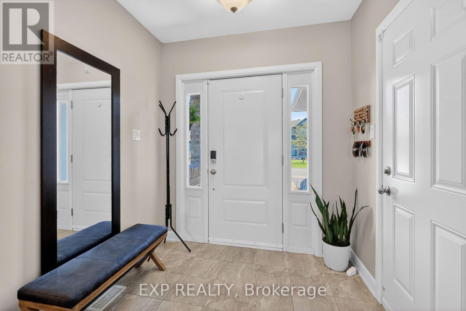 450 Central Park Boulevard, Russell, Ontario  K4R 0C6 - Photo 3 - X13721178
