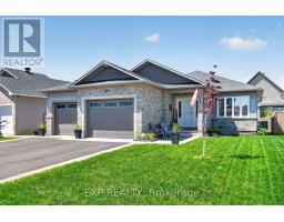 450 CENTRAL PARK BOULEVARD, Russell, Ontario