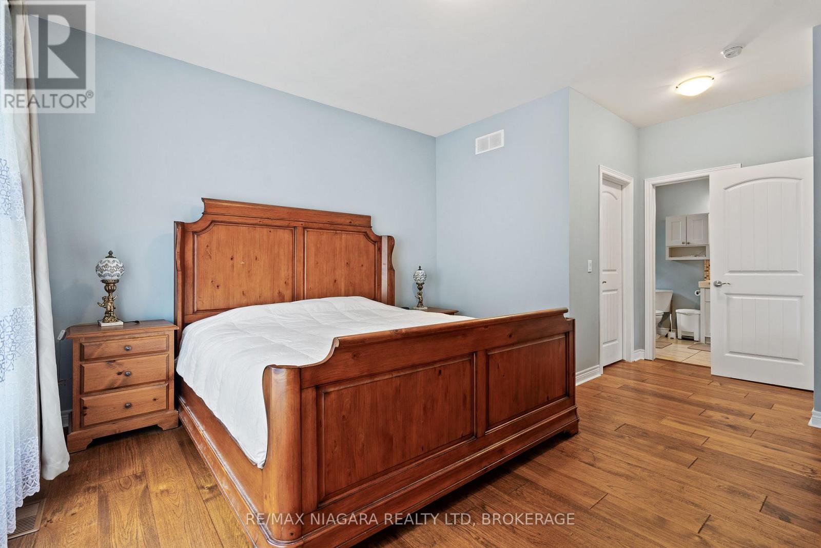 255 Lakeshore Road, St. Catharines, Ontario L2M 1R9 - Photo 14 - X13721242