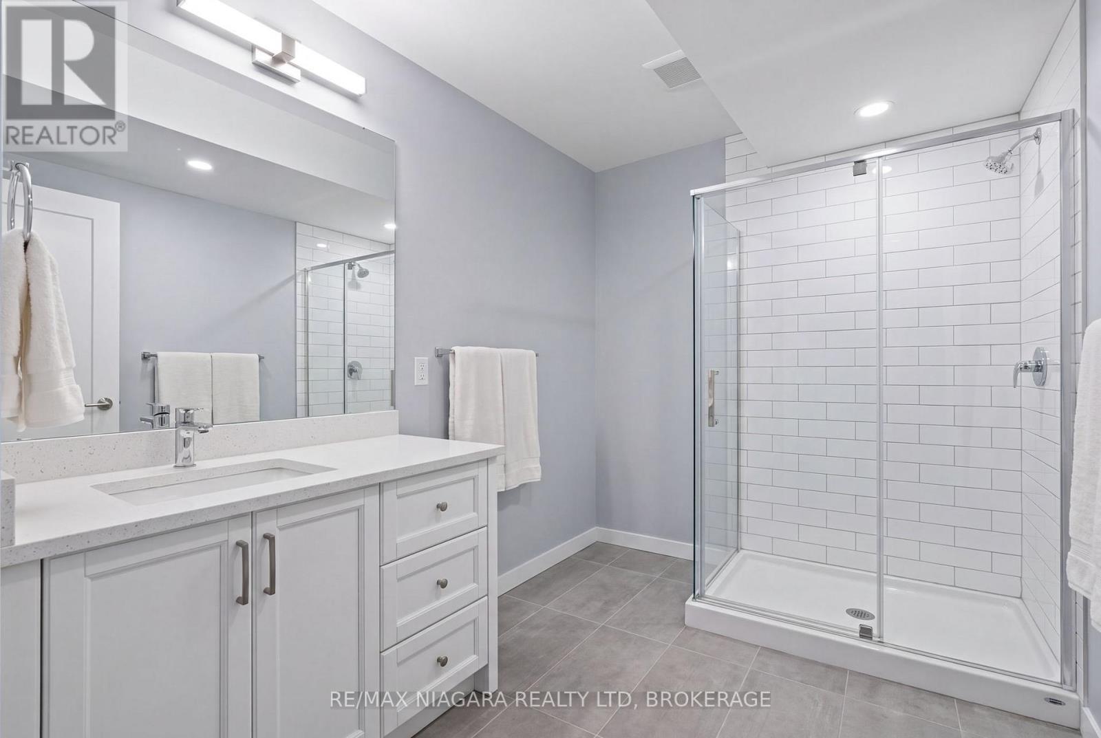255 Lakeshore Road, St. Catharines, Ontario L2M 1R9 - Photo 23 - X13721242